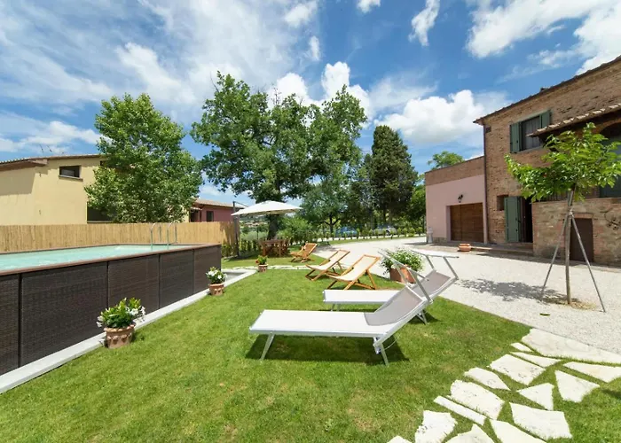 Escape In Tuscany In With La Croce